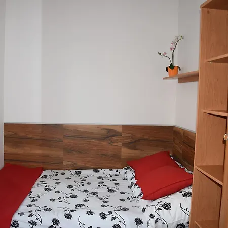 Δωμάτια σε οικογενειακή κατοικία Bea