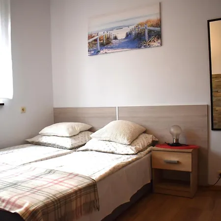 Δωμάτια σε οικογενειακή κατοικία Bea *